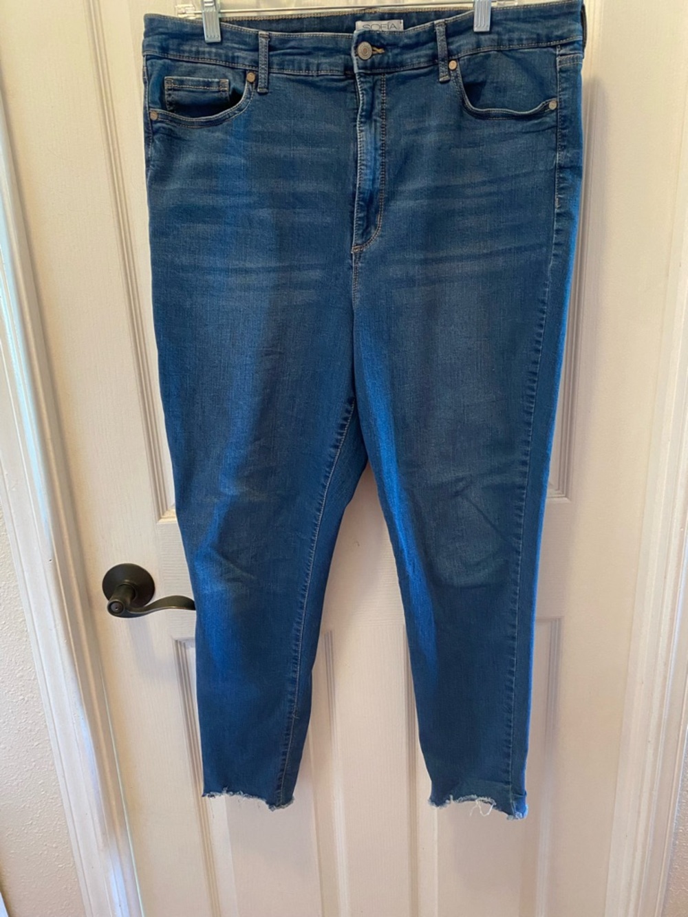 sofia by sofia vergara Dark Blue Cropped Skinny Jeans
